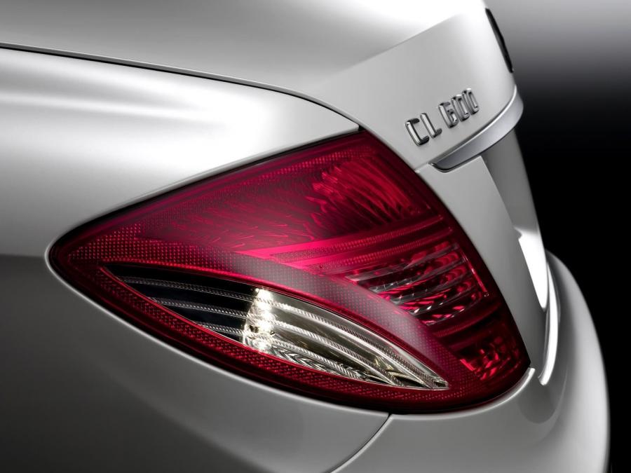  Mercedes-Benz CL600 2007 года  (фото 38 из 95)